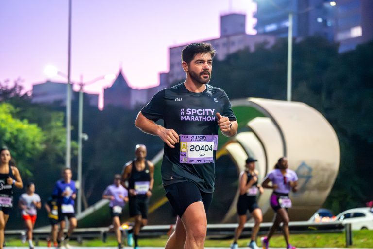 Quando é hora da primeira maratona? Saiba o que é preciso para chegar lá!