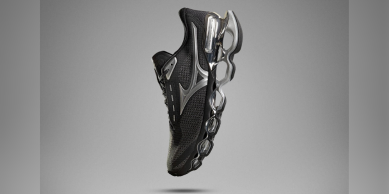 Mizuno Wave Prophecy 15 volta repaginado para celebrar 15 anos