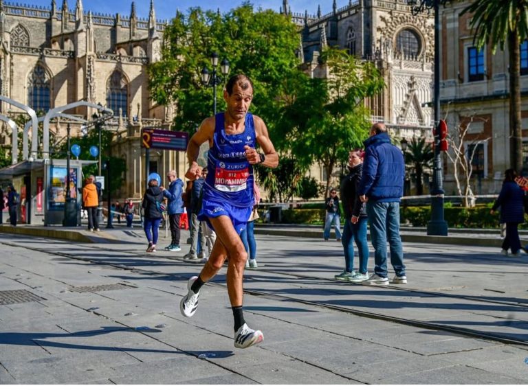 Aos 61 anos, corredor corre maratona em 2h28 e bate recorde mundial