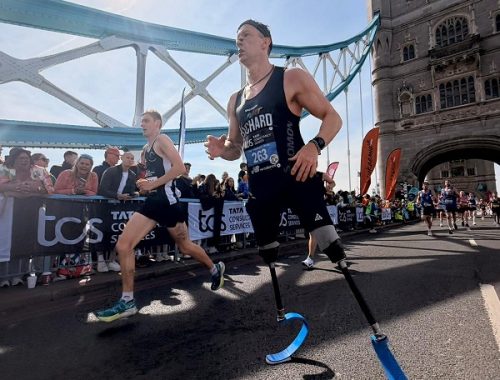 Richard Whitehead bate recorde mundial para amputados na Maratona de Londres