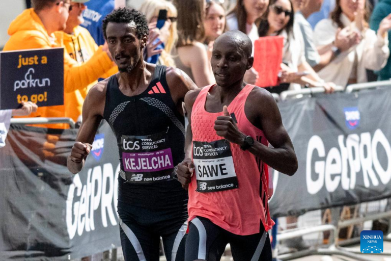 O que corredores comuns podem aprender com a primeira maratona sub-2 da história