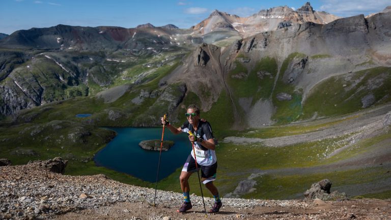 Ludovic Pommeret vence Hardrock 100 pelo terceiro ano seguido com recorde do percurso